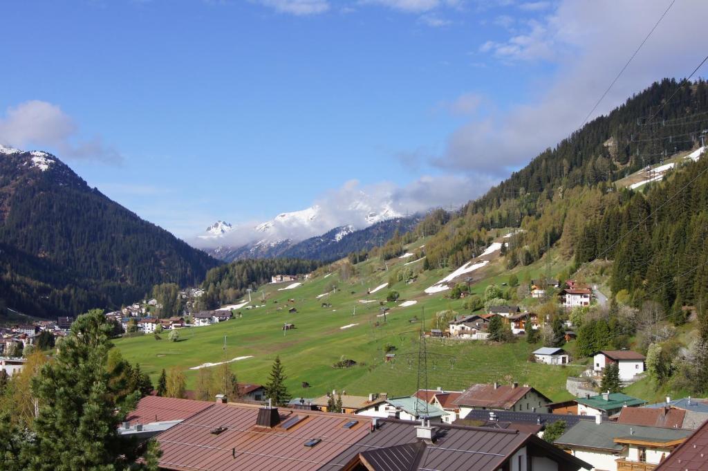 Appartment Sarlo St. Anton am Arlberg Zimmer foto